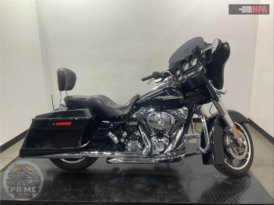 2011 Harley-Davidson FLHX STREET GLIDE — фото 1