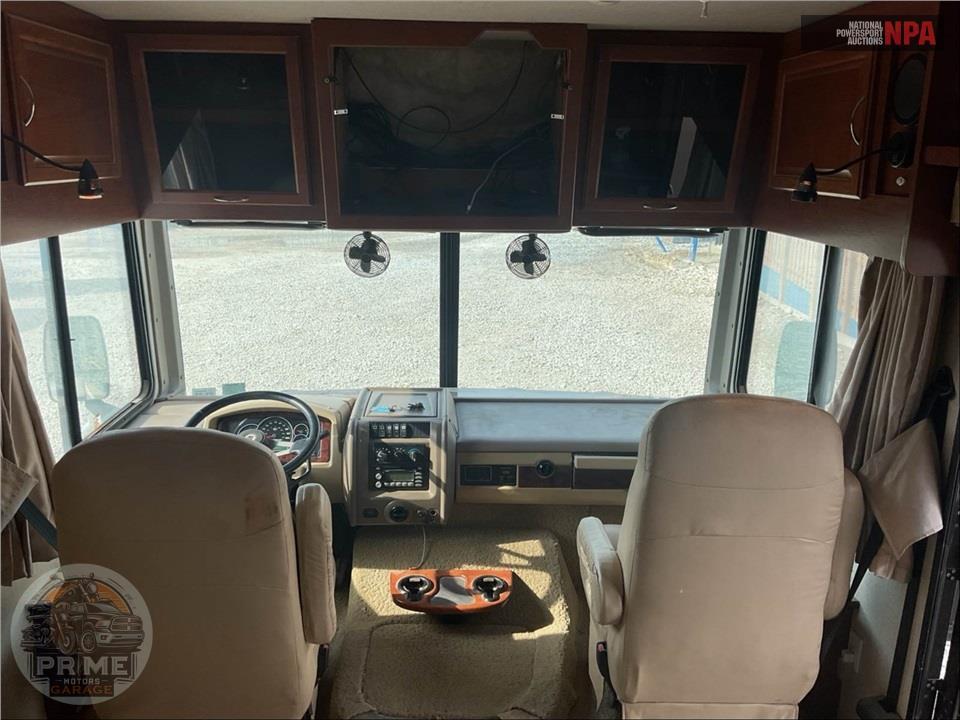 2008 Bounder M-38P WORKHORSE 340HP — фото 19
