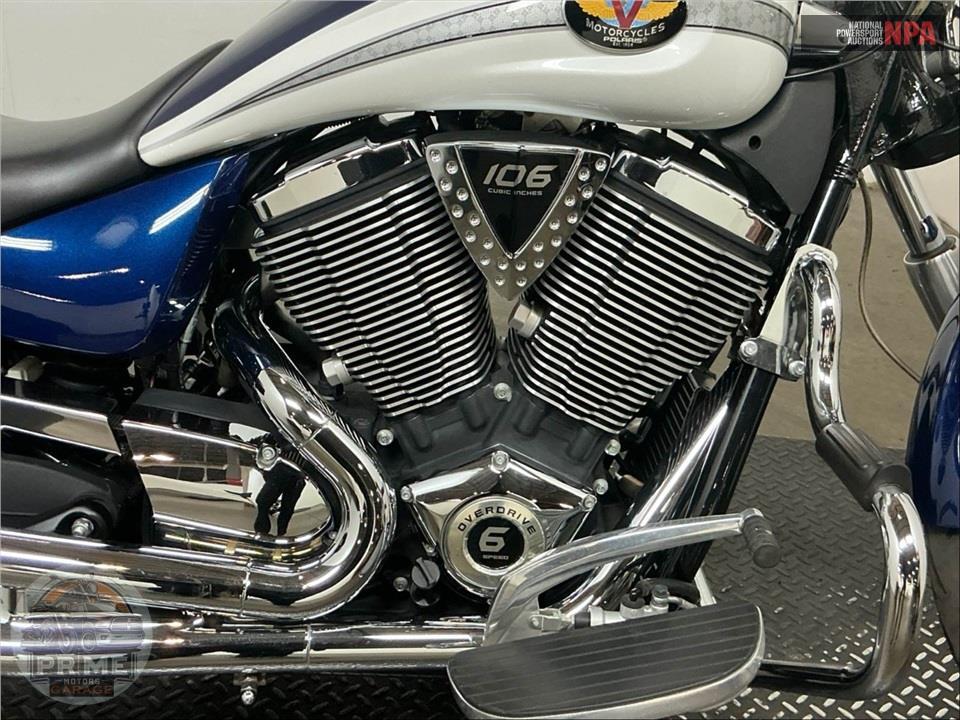 2011 Victory Motorcycles VEGAS 2-TONE — фото 6