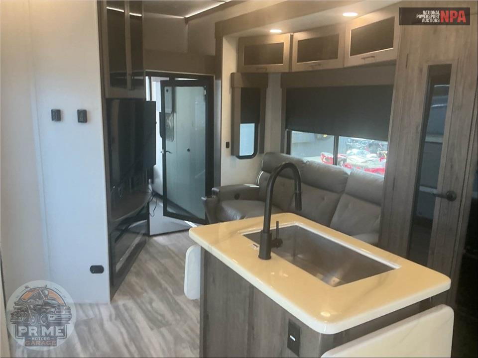 2022 Alliance Rv M-42V13 - VALOR FIFTH WHEEL SERIES — фото 9
