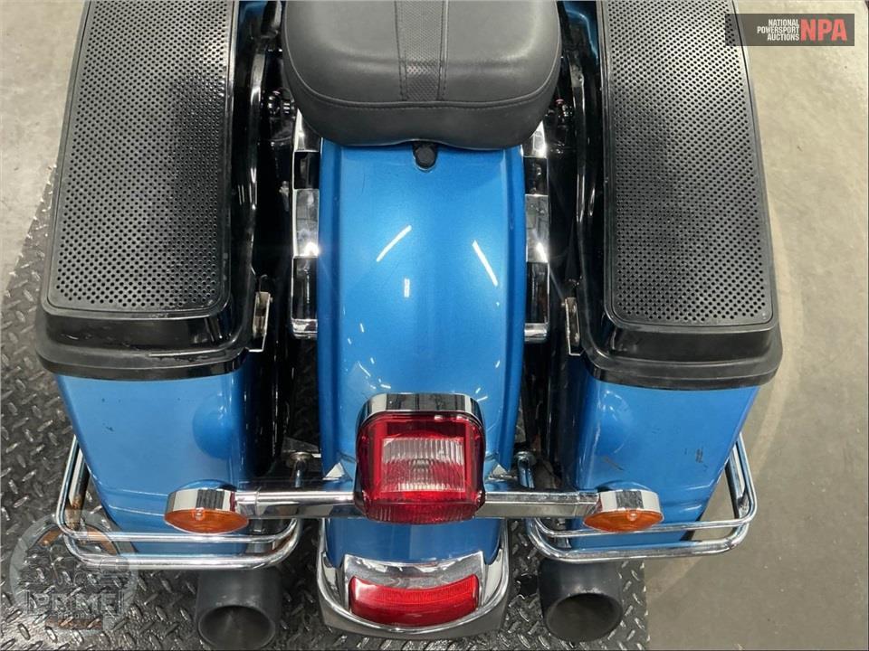 2011 Harley-Davidson FLHTK ELECTRA GLIDE UL LI — фото 32