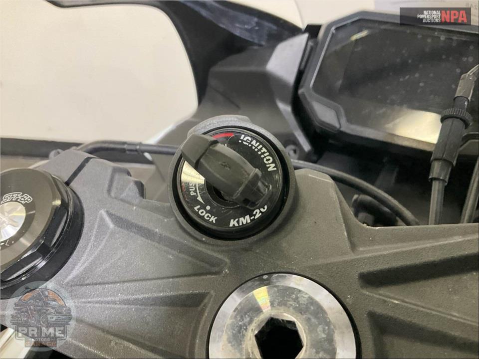 2025 Kawasaki ZX636KSFAL NINJA ZX-6R — фото 12