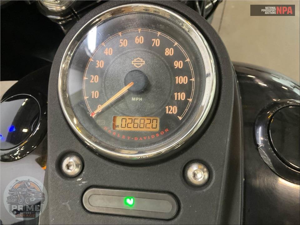 2016 Harley-Davidson FXDB STREET BOB — фото 5