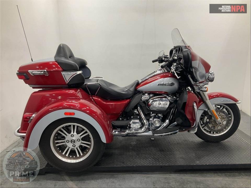 2019 Harley-Davidson FLHTCUTG TRI GLIDE ULTRA — фото 1
