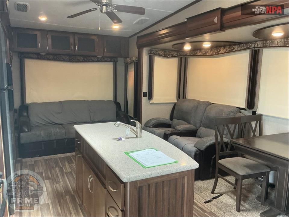 2017 Keystone Rv M-305 RL - MONTANA HIGH COUNTRY FIFTH WHEEL SERIES — фото 6