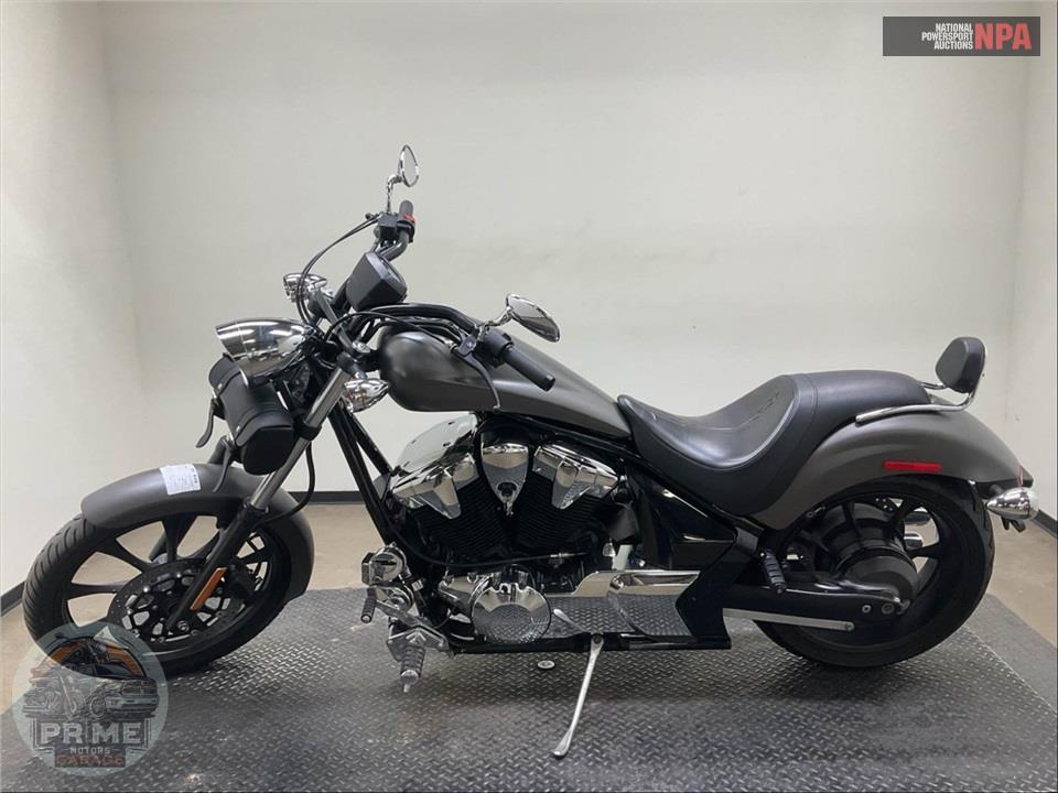 2016 Honda VT13CXG FURY — фото 3