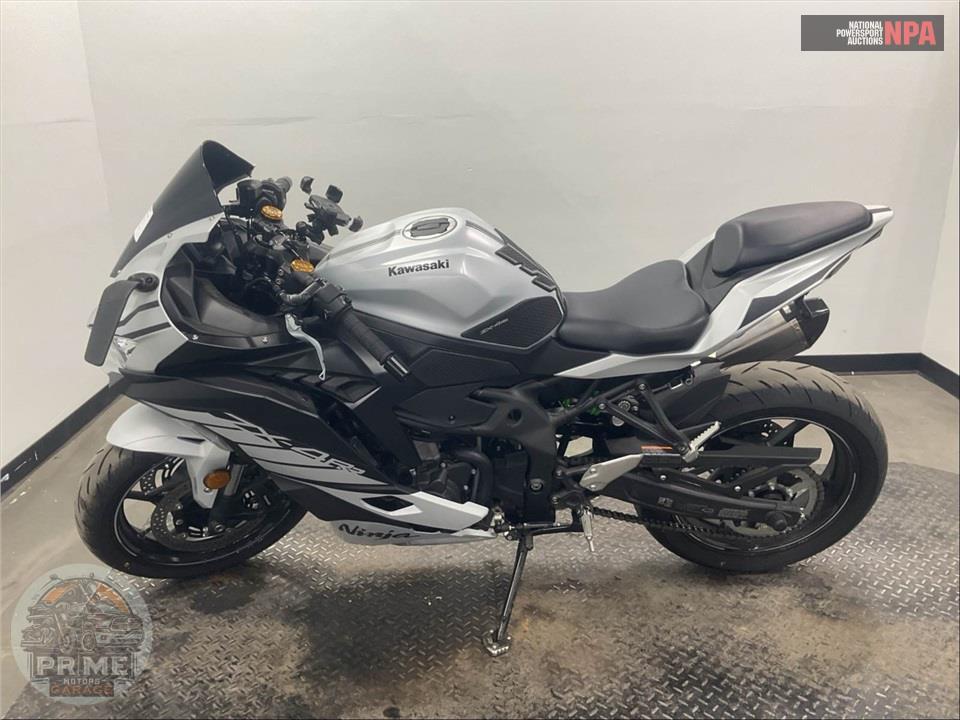 2025 Kawasaki ZX400SSFAL NINJA ZX-4RR (ABS) — фото 3