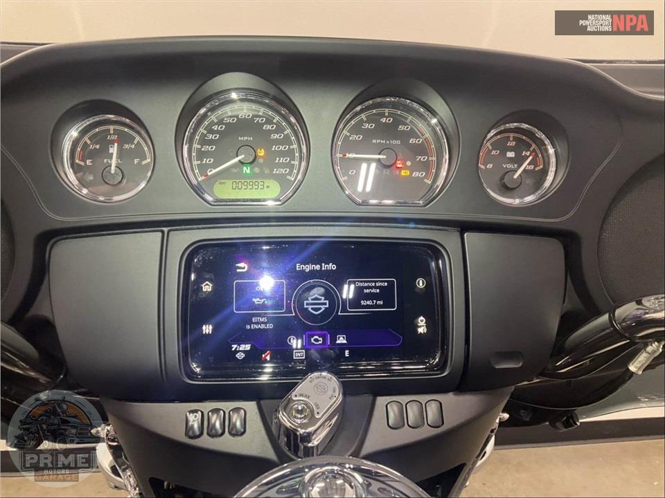 2024 Harley-Davidson FLHTCUTG TRI GLIDE ULTRA CLASSIC — фото 5