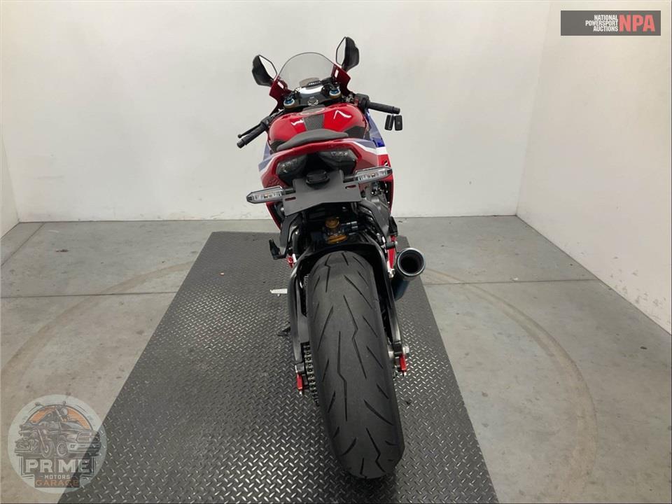2025 Honda CBR1000RR-R FIREBLADE SP — фото 4