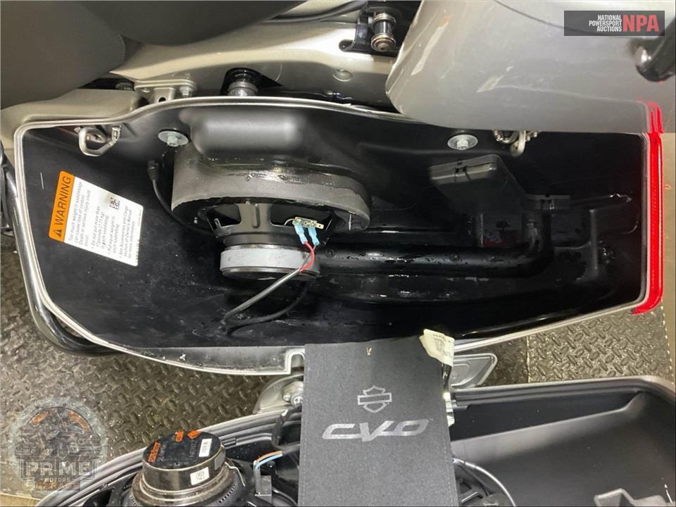 2023 Harley-Davidson FLHXSE CVO STREET GLIDE — фото 22