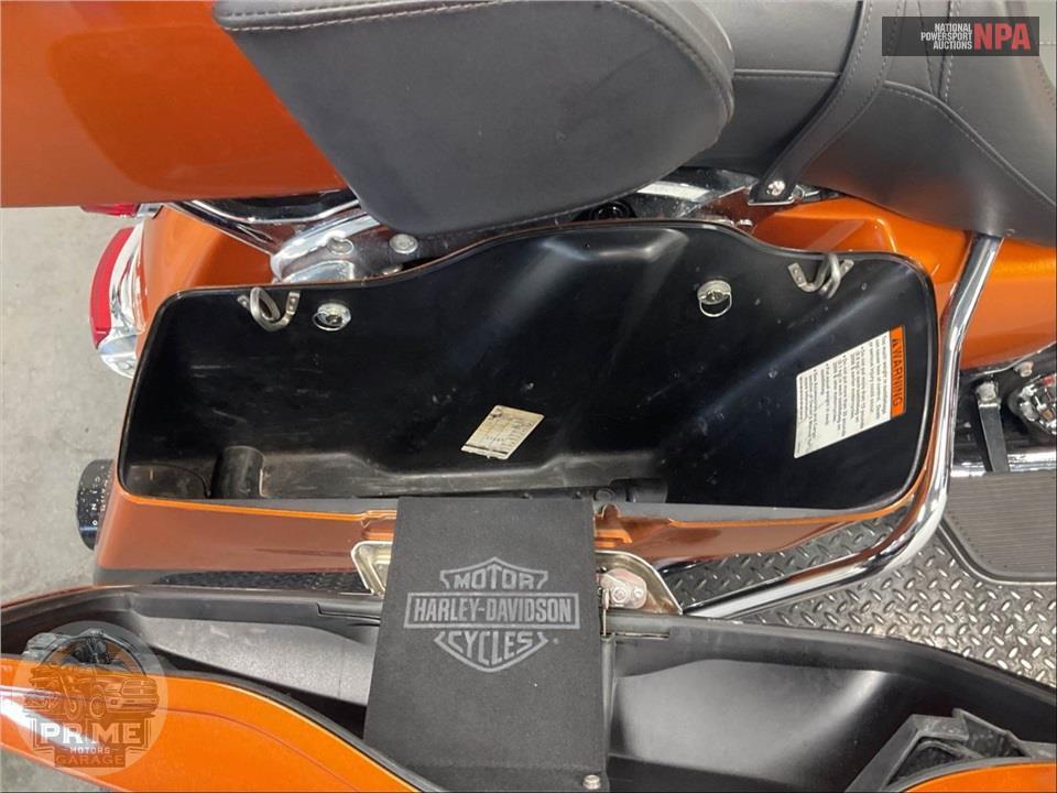2016 Harley-Davidson FLHTK ELECTRA GLIDE ULTRA LIMITED — фото 22