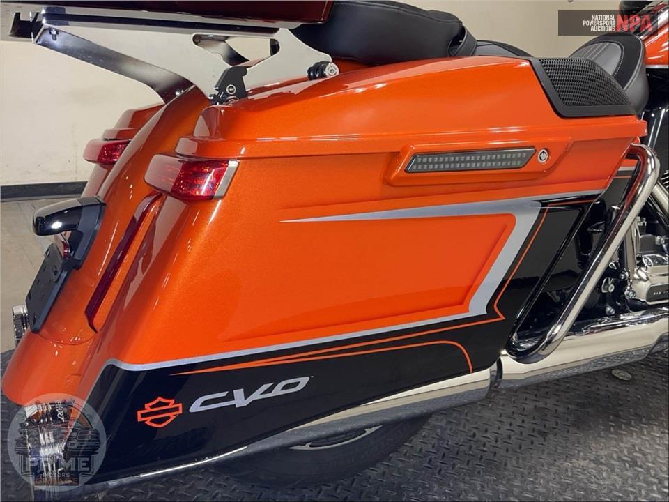 2022 Harley-Davidson FLTRXSE CVO ROAD GLIDE — фото 15