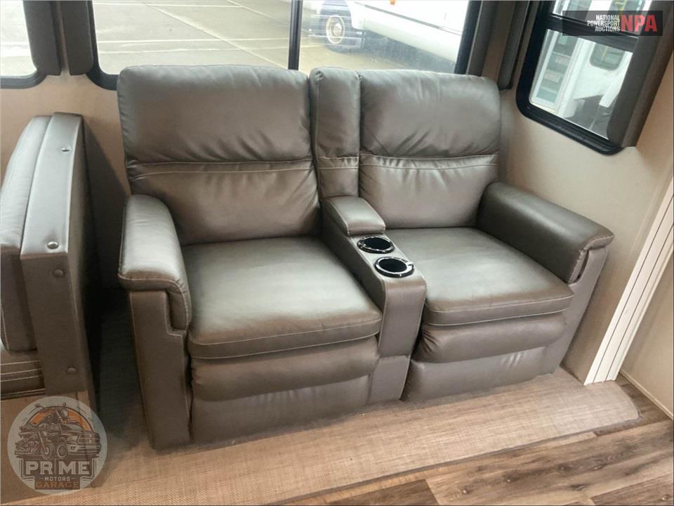 2021 Keystone Rv M-30 RKD - COUGAR SERIES — фото 10