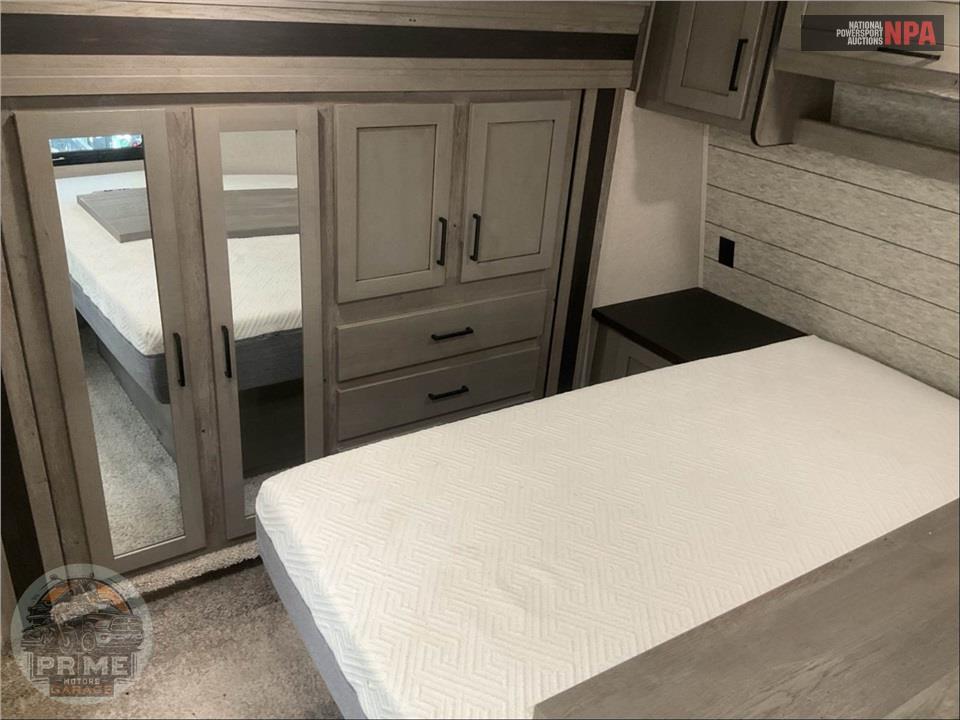2020 Keystone Rv M-415 - RAPTOR TOY HAULER TOY HAULER SERIES — фото 12