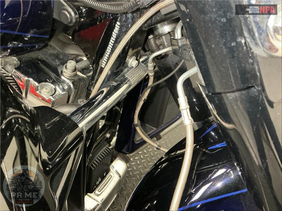 2016 Harley-Davidson FLHXSE CVO STREET GLIDE SPECIAL — фото 13
