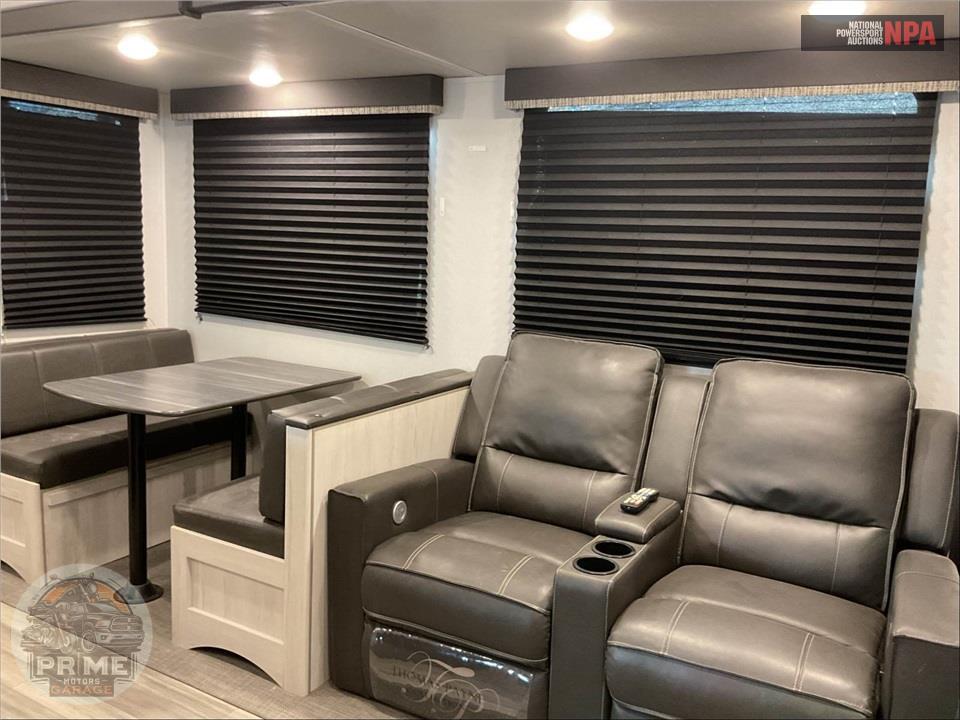 2022 Keystone Rv M-30RL SPRINTER FIFTHWHEEL SERIES — фото 8