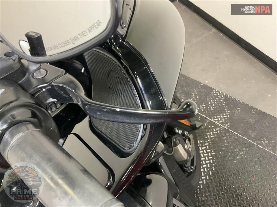 2023 Harley-Davidson FLTRK ROAD GLIDE LIMITED — фото 35