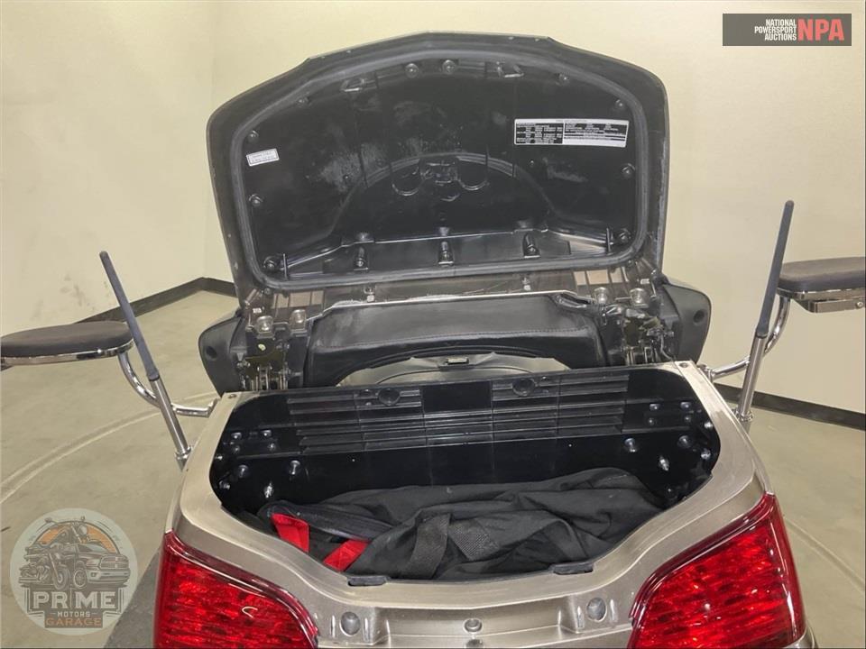 2004 Honda GL18004 GOLDWING — фото 18