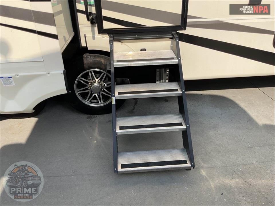 2021 Riverstone M-3670RL - RESERVE FIFTH WHEEL SERIES — фото 29