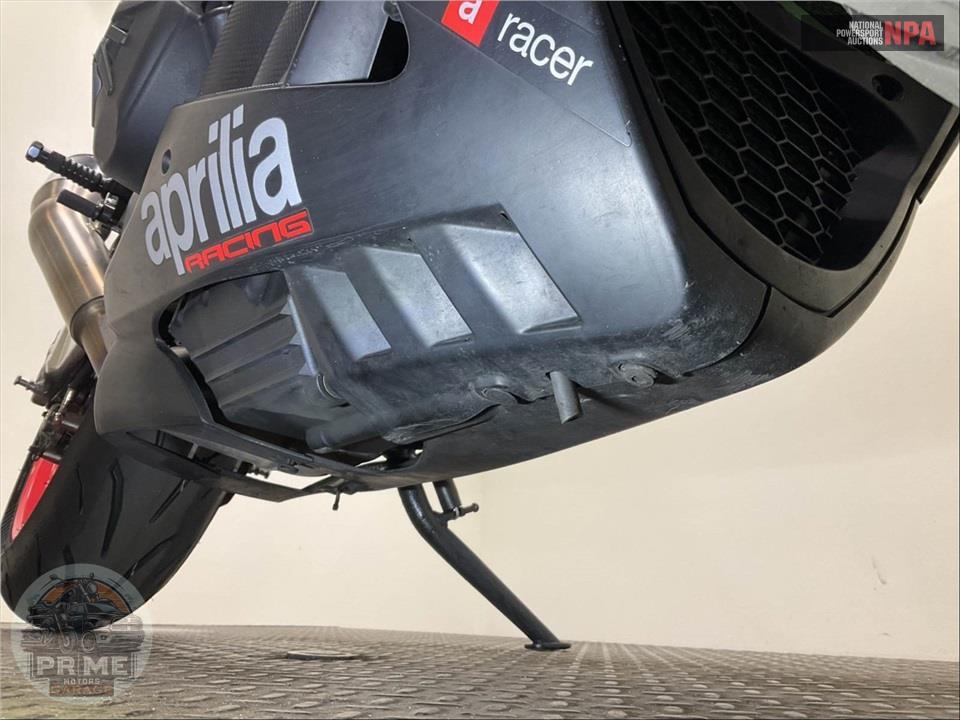 2020 Aprilia RSV4 RR — фото 12