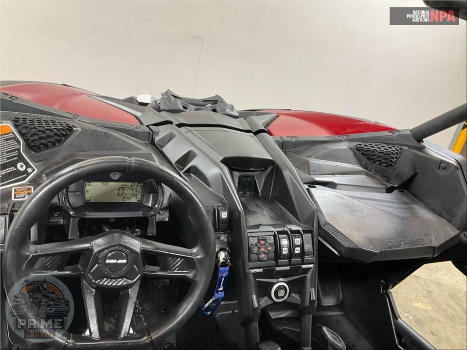2025 Can-Am MAVERICK X3 MAX DS TURBO (RED & SILVER) — фото 8