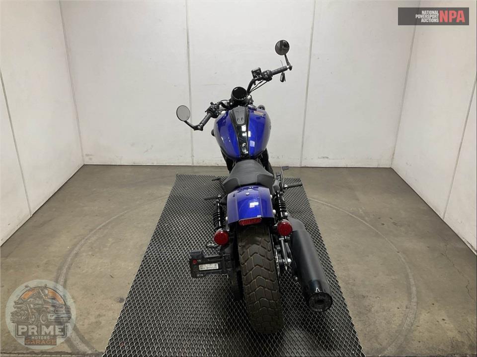 2025 Indian Motorcycle SCOUT BOBBER LIMITED WITH TECHNOLOGY PACKAGE (COLOR METALLIC) — фото 4