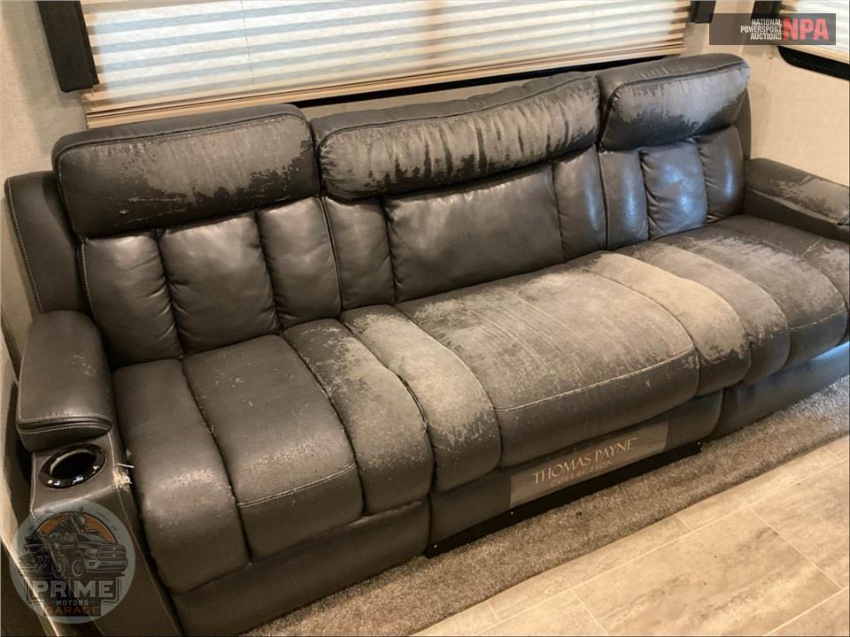 2018 Keystone Rv M-35 - CARBON TOY HAULER SERIES — фото 10