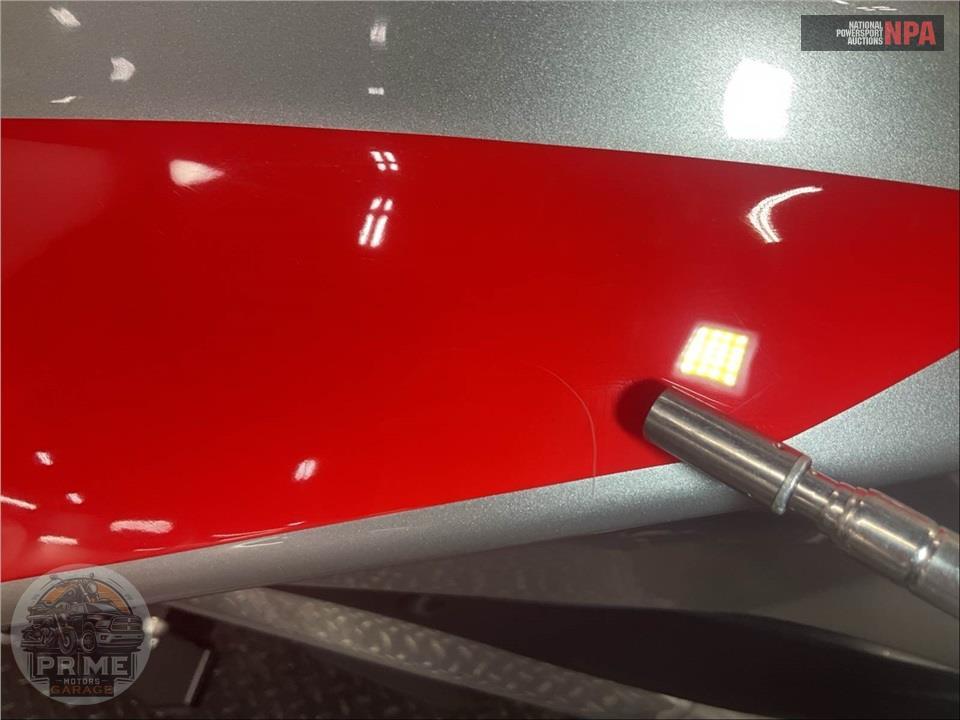 2018 Aprilia TUONO V4 1100 RR — фото 20