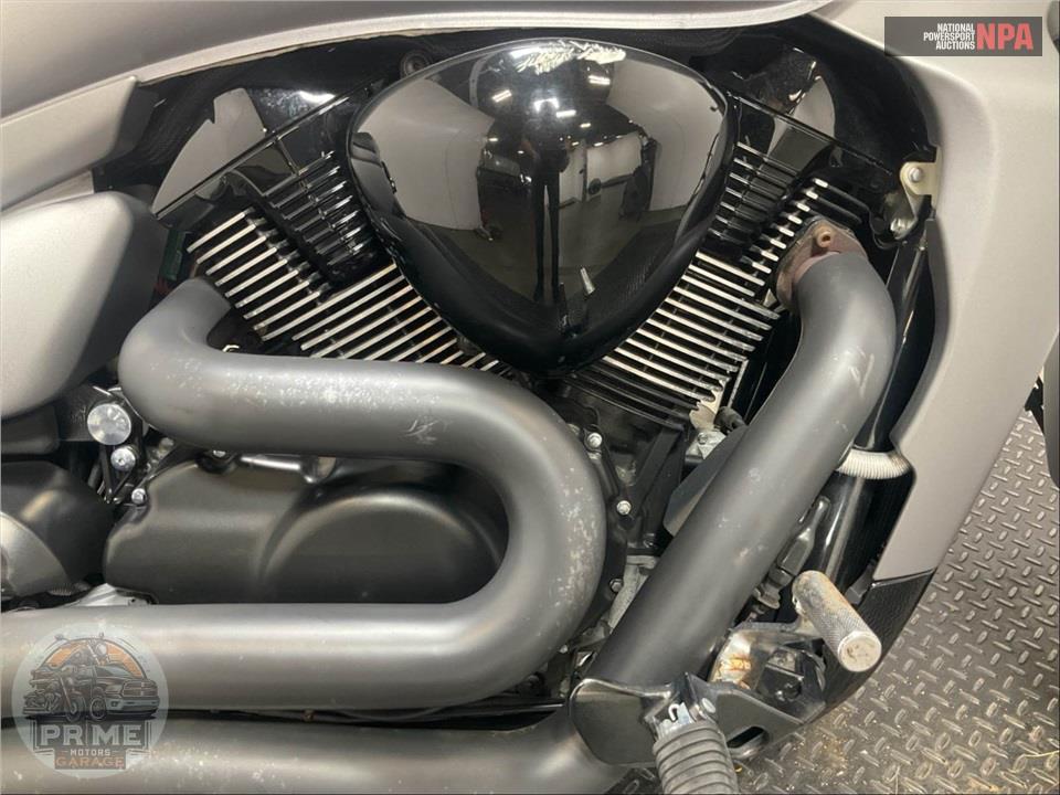 2017 Suzuki VZR1800BZL7  BOULEVARD M109R BOSS — фото 6