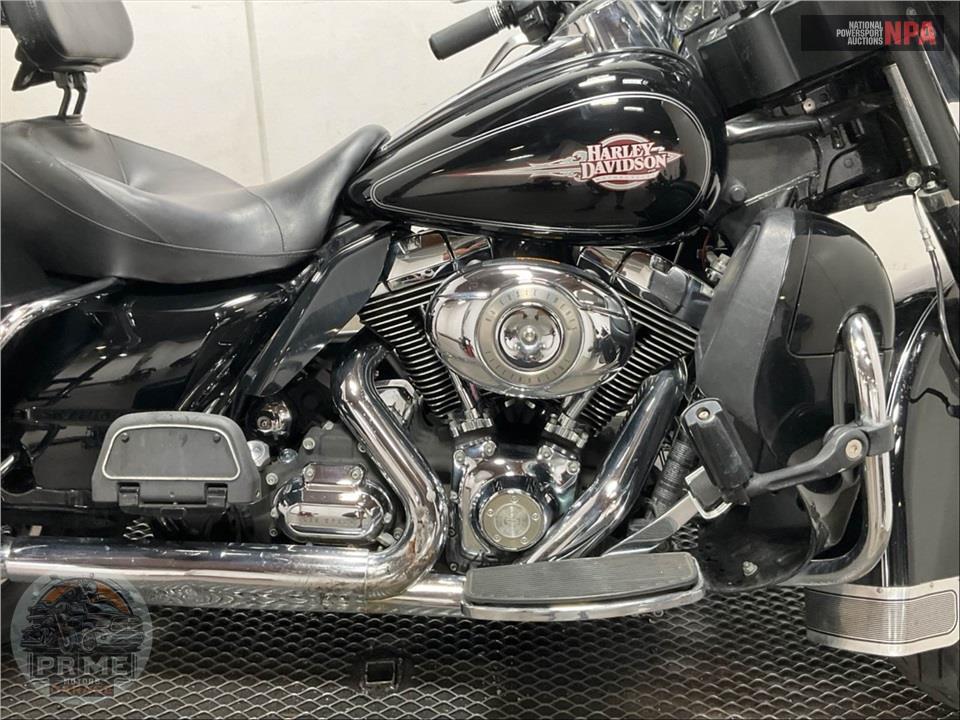 2011 Harley-Davidson FLHTC ELECTRA GLIDE CLSC — фото 6