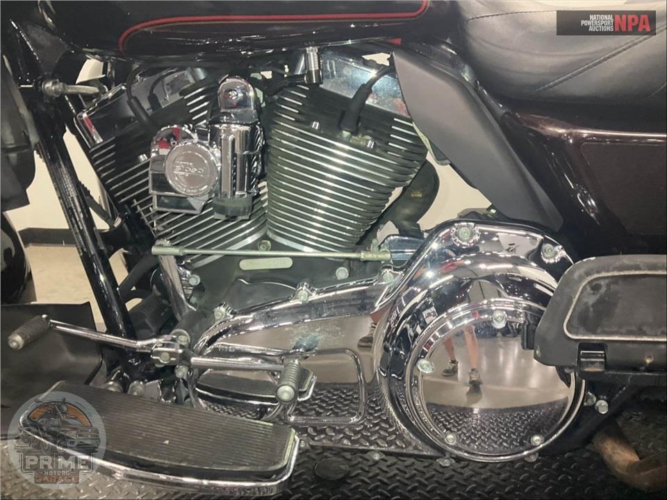 2011 Harley-Davidson FLHTCUTG TRIGLIDE UL CLSC — фото 7
