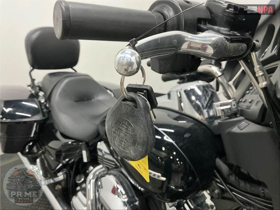 2014 Harley-Davidson FLHX STREET GLIDE — фото 10