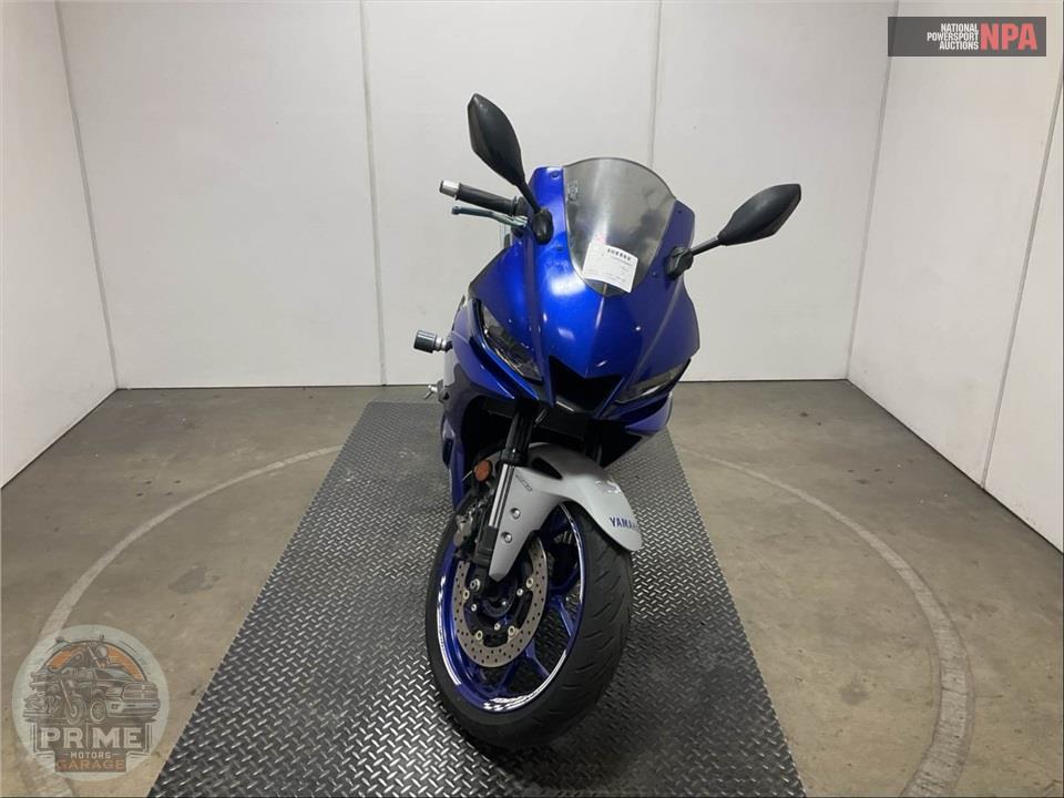 2021 Yamaha YZF-R3 — фото 2