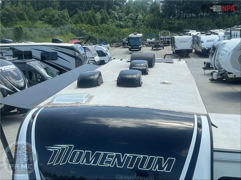 2022 Grand Design Recreational Vehicles M-21G - MOMENTUM G-CLASS TOY HAULER SERIES — фото 20