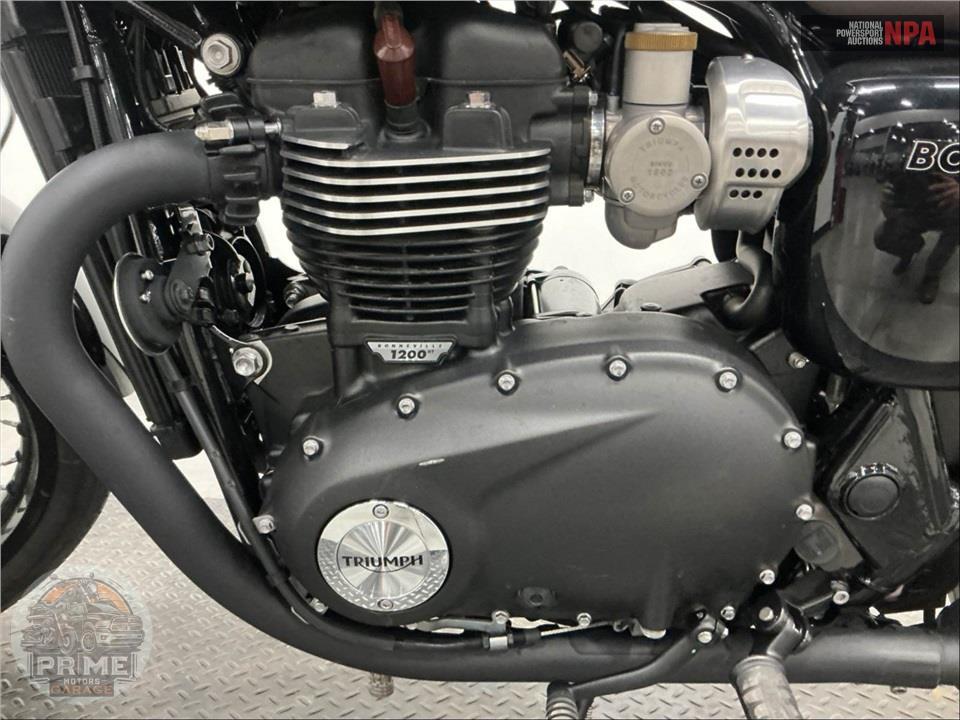 2023 Triumph BONNEVILLE T120 BLACK — фото 7