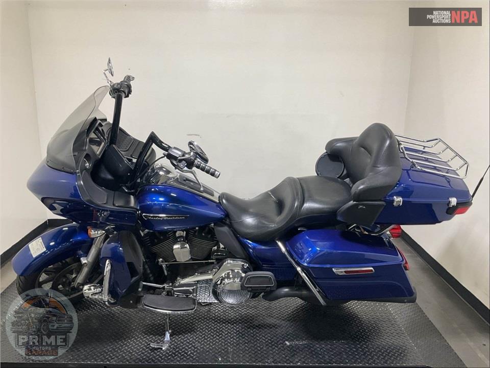 2016 Harley-Davidson FLTRU ROAD GLIDE ULTRA — фото 3
