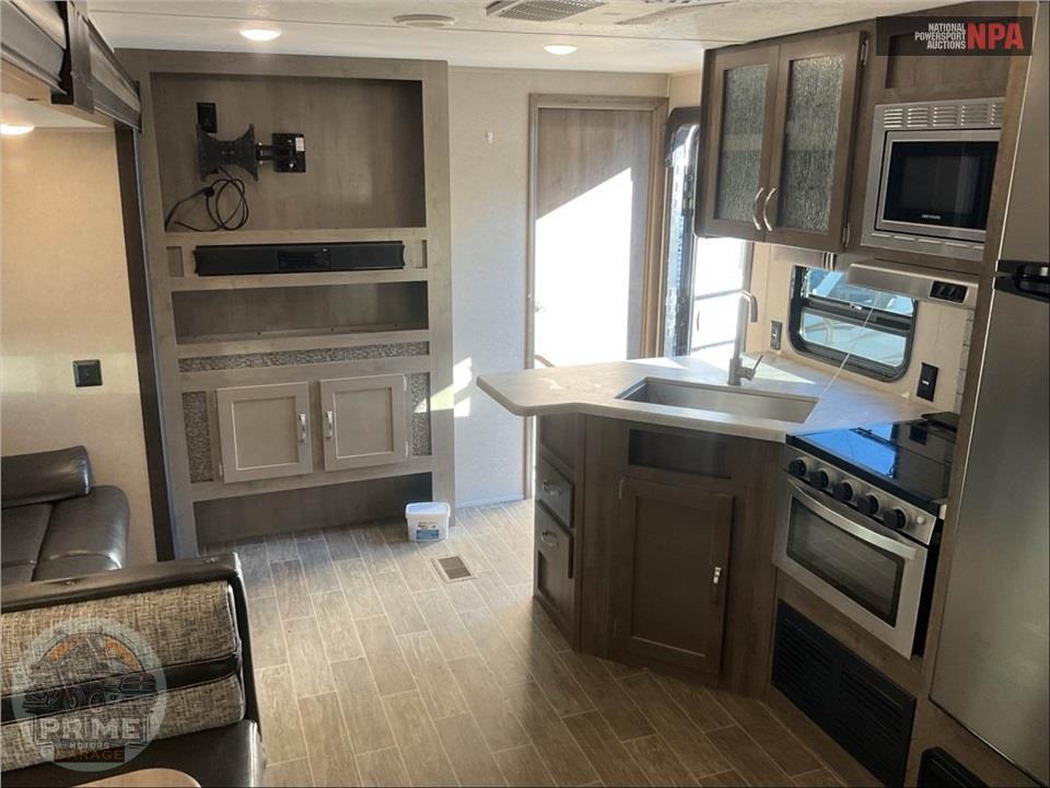2019 Palomino By Forest River M-32RBFQ - PUMA SERIES — фото 8