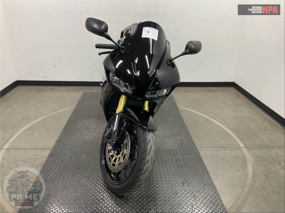 2023 Honda CBR600RR — фото 2