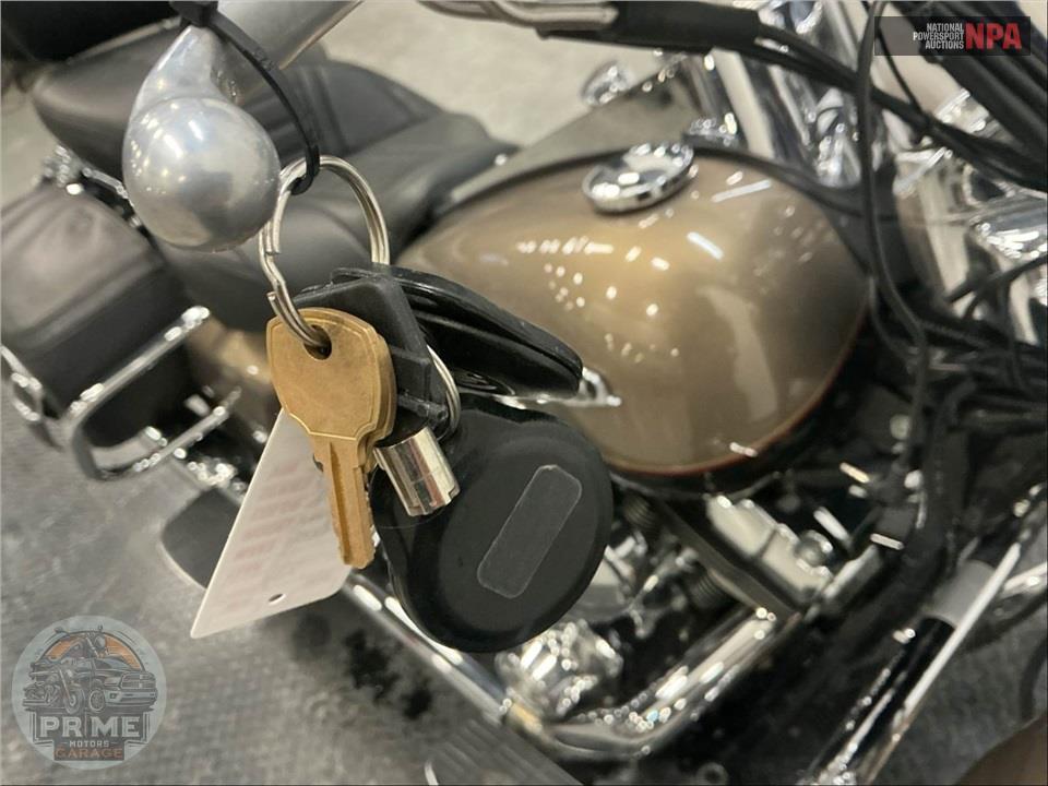 2004 Harley-Davidson FLHRCI ROAD KING CLASSIC — фото 9