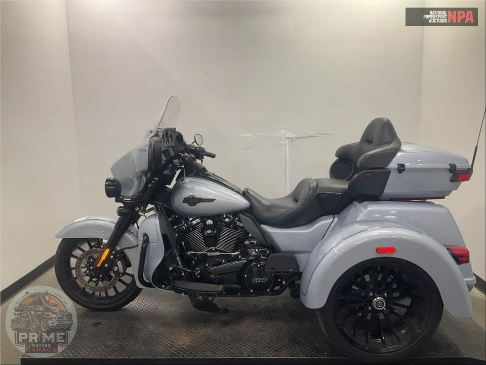 2025 Harley-Davidson FLHTCUTG TRI GLIDE ULTRA CLASSIC — фото 3