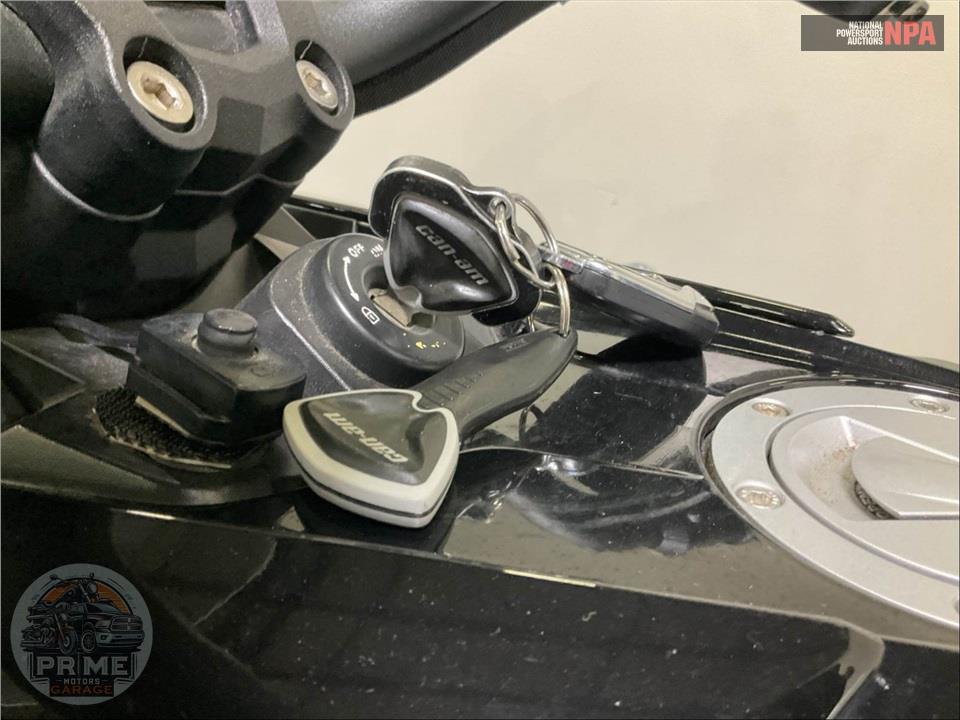 2021 Can-Am SPYDER F3 LIMITED SE6 — фото 10