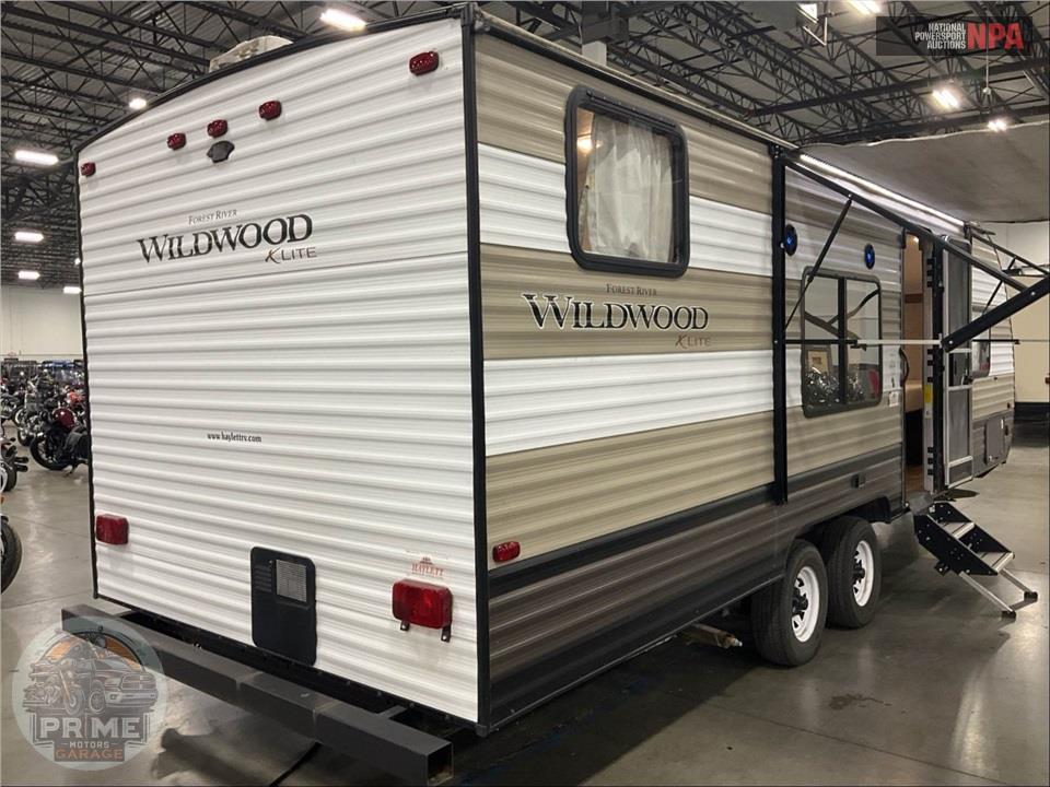 2019 Wildwood By Forest River M-261BHXL - X-LITE SERIES — фото 4