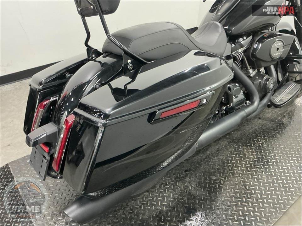 2025 Harley-Davidson FLHX STREET GLIDE — фото 24