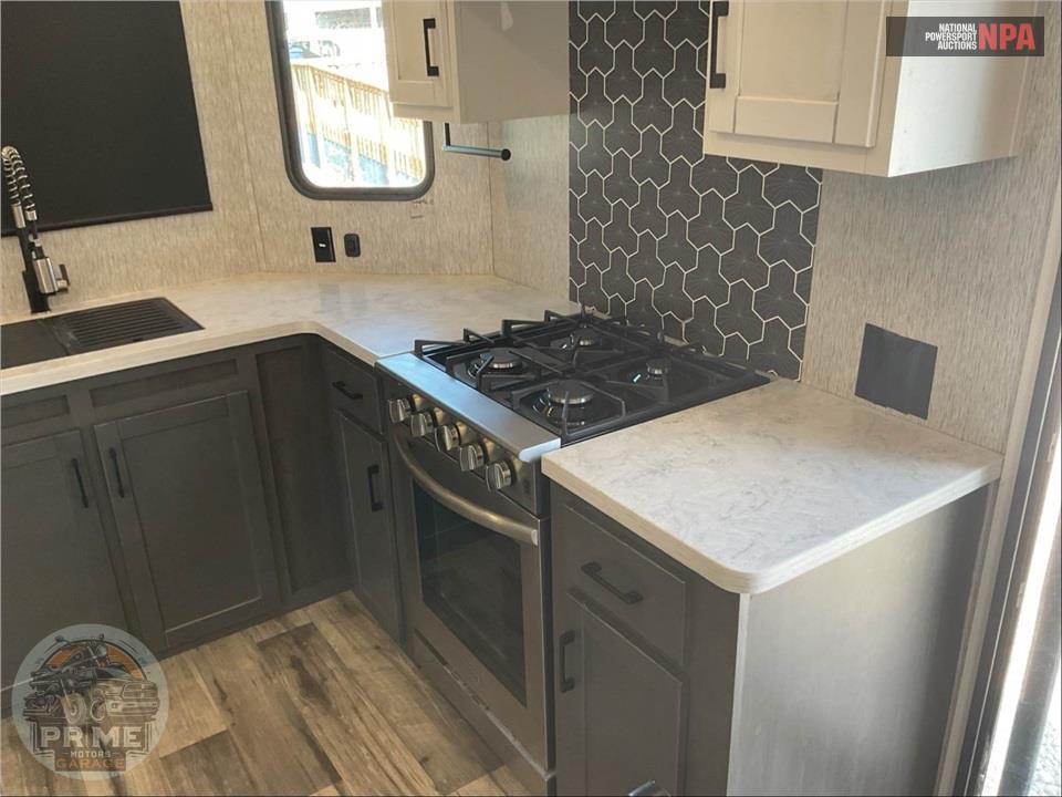 2022 Crossroads Rv M-388 FKL - HAMPTON SERIES — фото 24