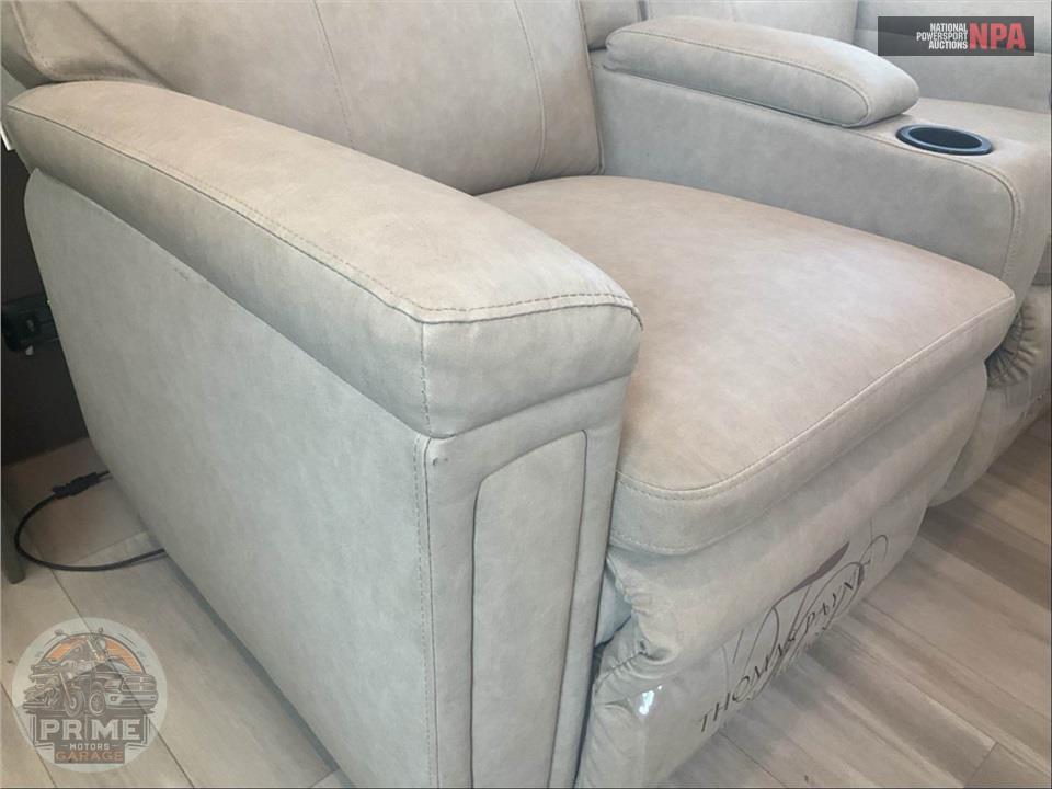 2023 Grand Design Recreational Vehicles M-390RK - SOLITUDE FIFTH WHEEL SERIES — фото 10