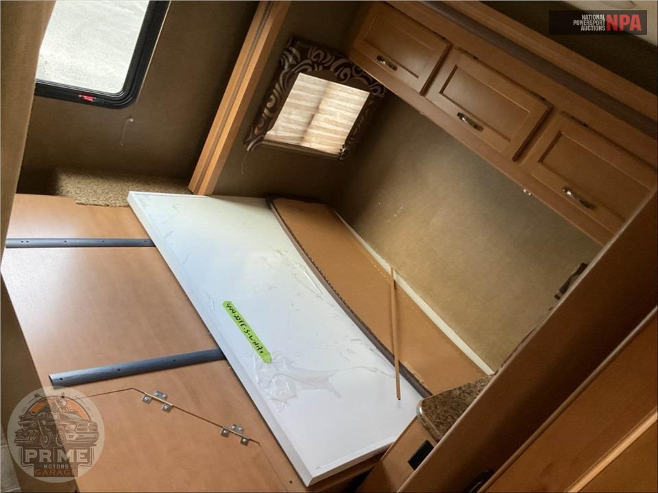 2016 Thor Motor Coach M-22FE E450-V10 - FREEDOM ELITE SERIES — фото 18