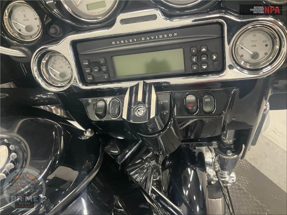 2009 Harley-Davidson FLHX STREET GLIDE — фото 11