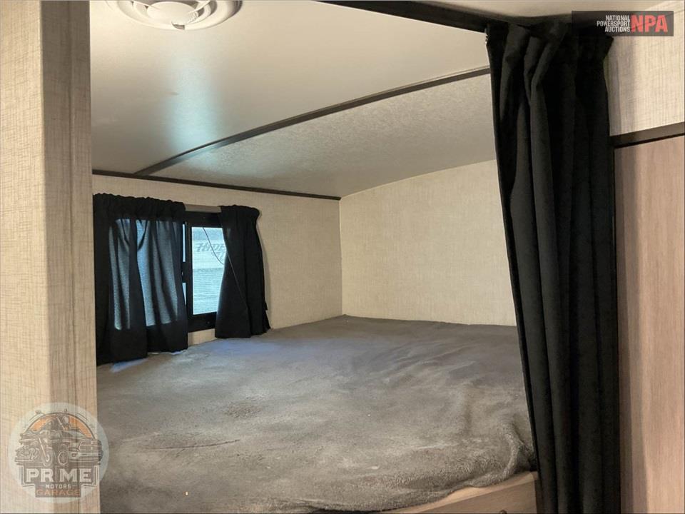 2022 Crossroads Rv M-242 BH SUNSET TRAIL SUPER LITE SERIES — фото 14