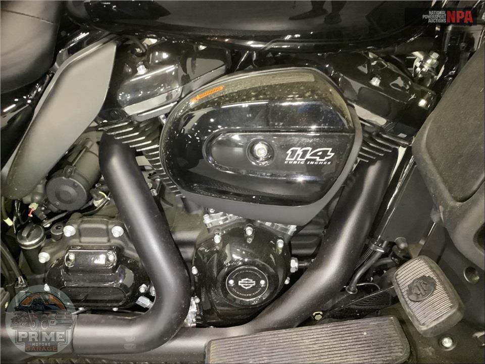 2025 Harley-Davidson FLHTCUTG TRI GLIDE ULTRA CLASSIC — фото 6