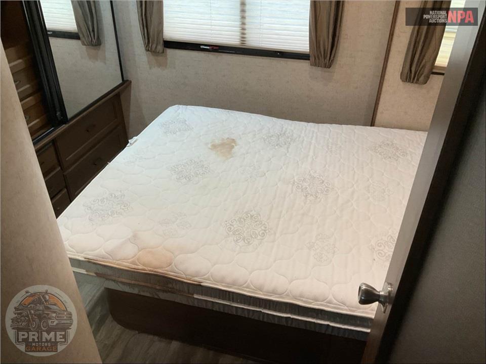 2017 Highland Ridge Rv M-295FBH - LIGHT FIFTH WHEEL SERIES — фото 12
